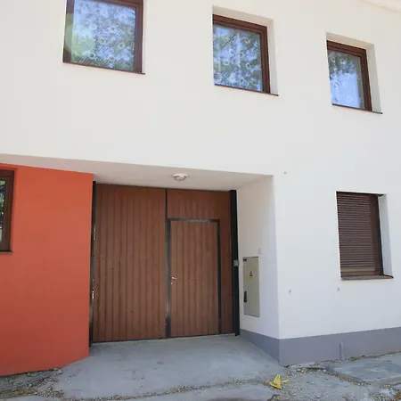 V.p.apartman Apartament Győr